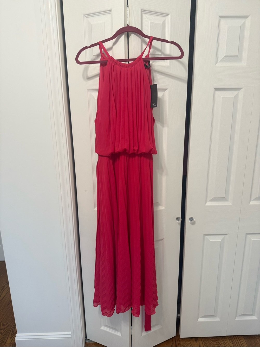 Lulus Pink Pleated Maxi Dress Size Large NWT